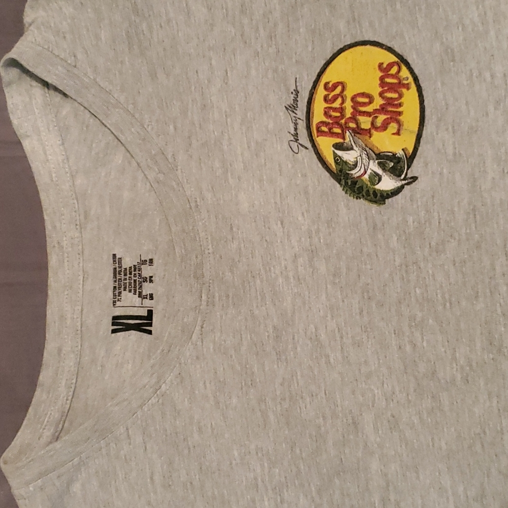 Bass Pro shop T-shirt